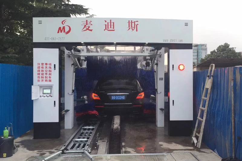 山東省青島市即墨加油站隧道式九刷洗車機安裝案例