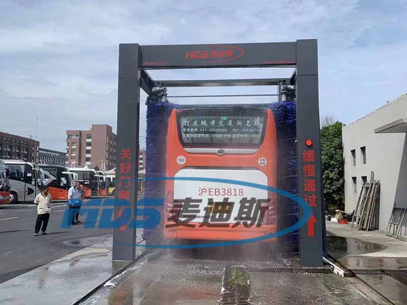 上海嘉定客运中心大巴洗车机装置案例