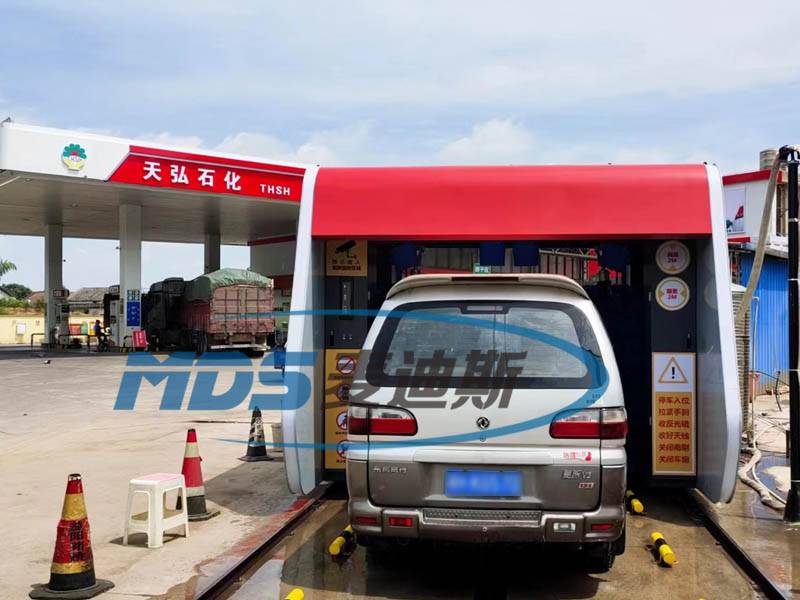湖南省天弘加油站往復式洗車機安裝案例
